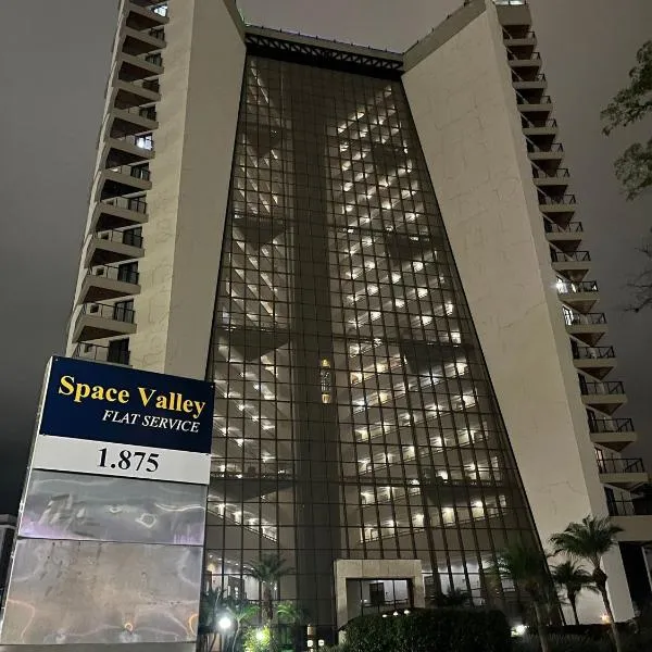 Flat Premium -Acesso a pé ao shopping Center vale - Edifício Summit (Ar condicionado), khách sạn ở São José dos Campos