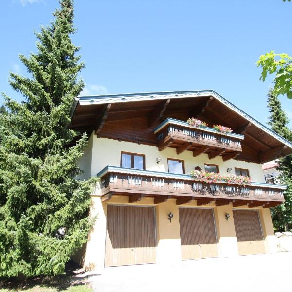 Appealing Apartment in Kleinarl with Ski Storage