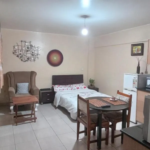 Stylish Nairobi CBD Studio with Fast Wi-Fi & Netflix, hotelli kohteessa Nairobi