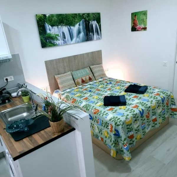 Apartamentos ZANCA CITY CENTER free luggage storage, hotel en Málaga