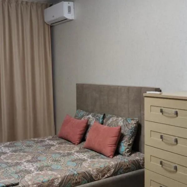 Уютная 2 ком.квартира, hotel v destinaci Kostanaj