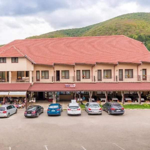 Pensiunea Popasul Ursilor, hotel in Chişcău