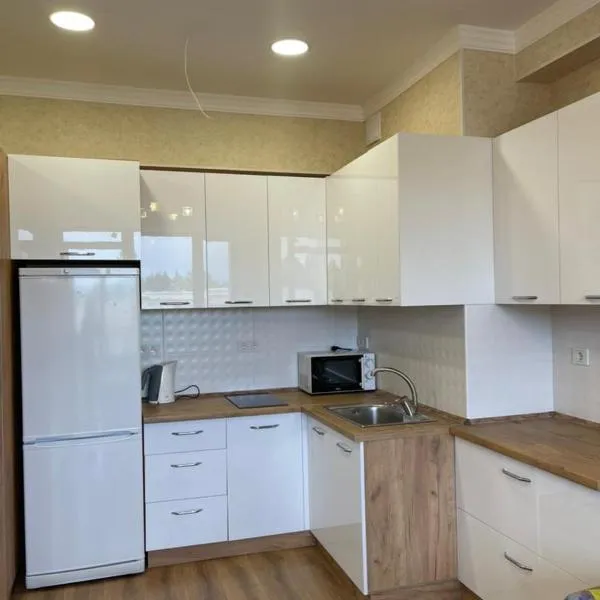 квартира в ЦО Радуга Иссык куль 4, Raduga Issyk Kul, Sary Oy, ξενοδοχείο σε Chon-Sary-Oy