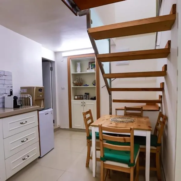 Tony Guesthouse, ξενοδοχείο σε Άκρα