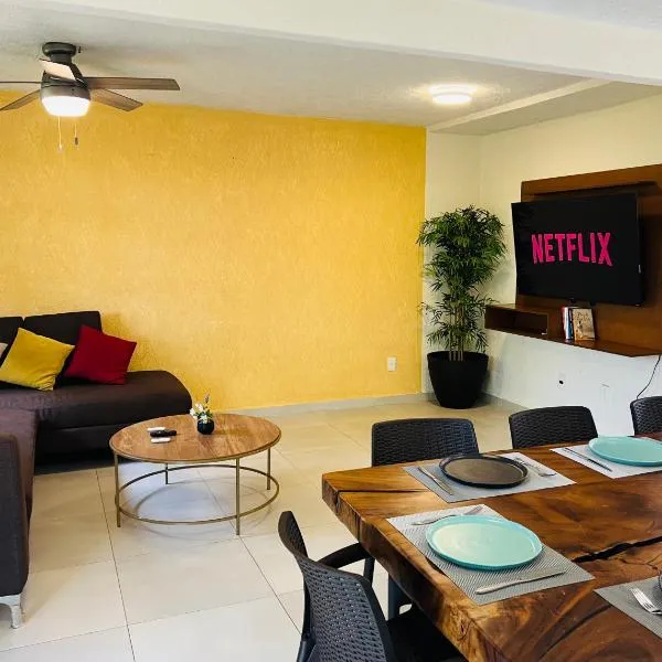 Casa Recién Remodelada Con Alberca a8 min de playa, hôtel à Ixtapa