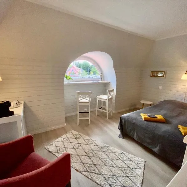 Kapteni tuba - Captains room - Central Square in Kärdla, Hotel in Kärdla