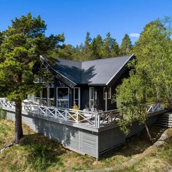 Cabin in Malangen、Mestervikのホテル