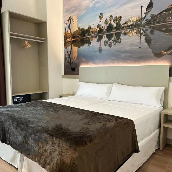Hotel BESTPRICE Valencia, hotel ve Valencii