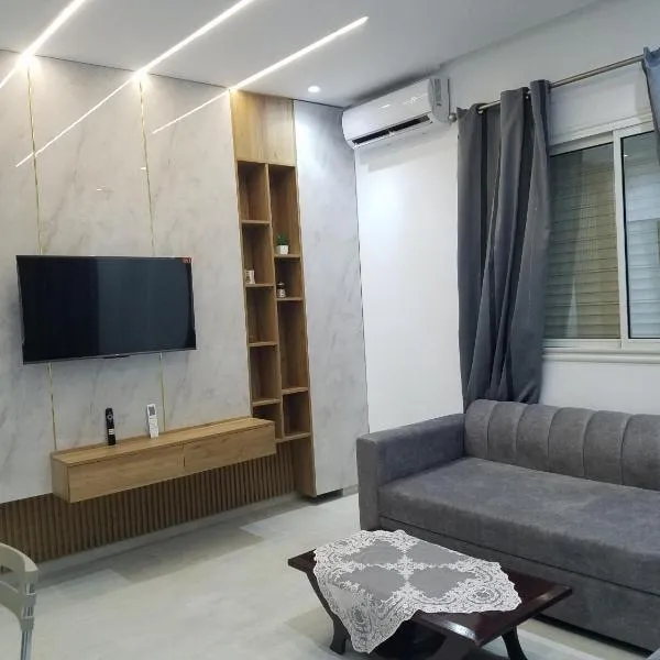 Joli Villa à Sahloul, hotel in Sousse