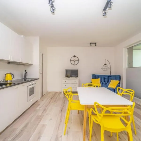 NOWY APARTAMENT SOPOT / GDANSK ZABIANKA - OLIWA !, hotel in Gdańsk