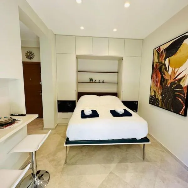 The pearl of Athens, 1 km from the Acropolis, hotel sa Athens