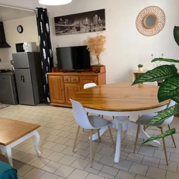 La Vallée Claire, hotel v destinaci Le Blanc