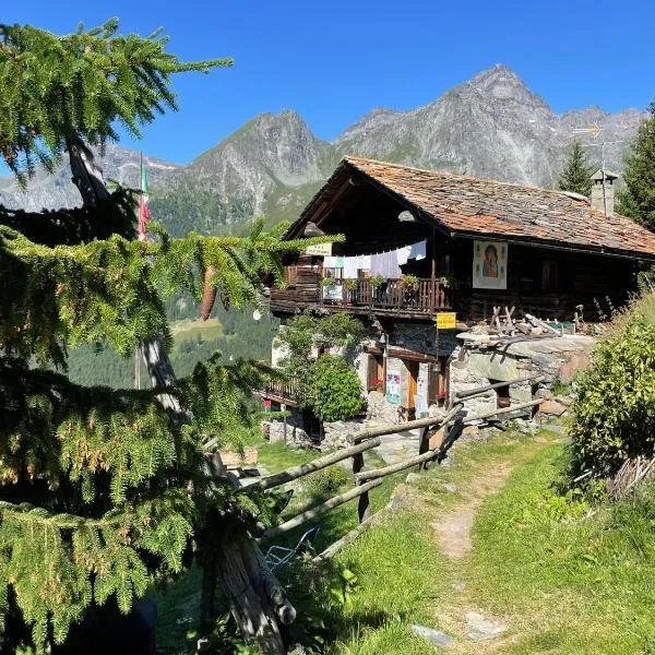 Rifugio Guide Frachey, hotel v destinaci Saint Jacques