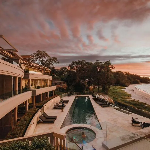 Amarna Luxury Beach Resort, hotel v destinaci Nelson Bay