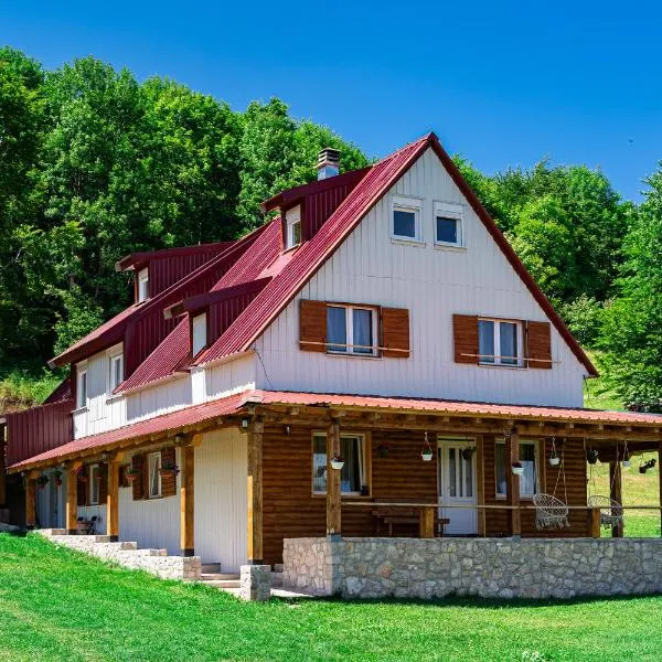 Apartments CENTER OF THE WORLD, ξενοδοχείο σε Žabljak