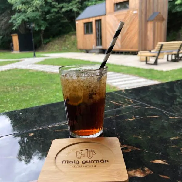 Tiny house Malý gurmán, hotel en Rohozná