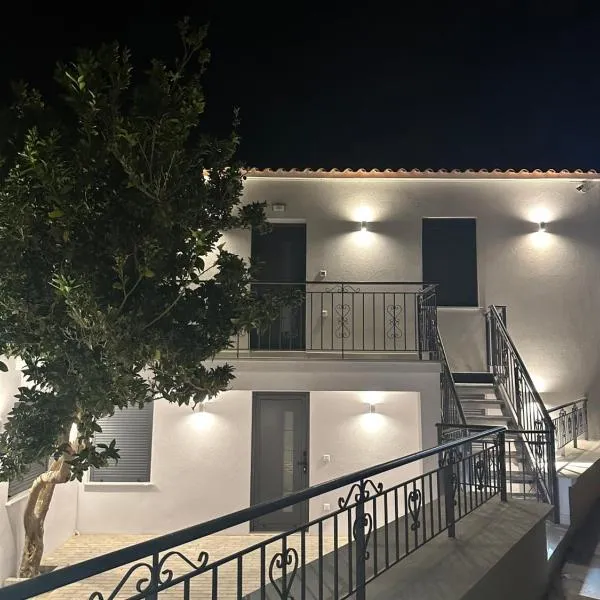 Flonikos Apartmnets, hotel in Tsimándria
