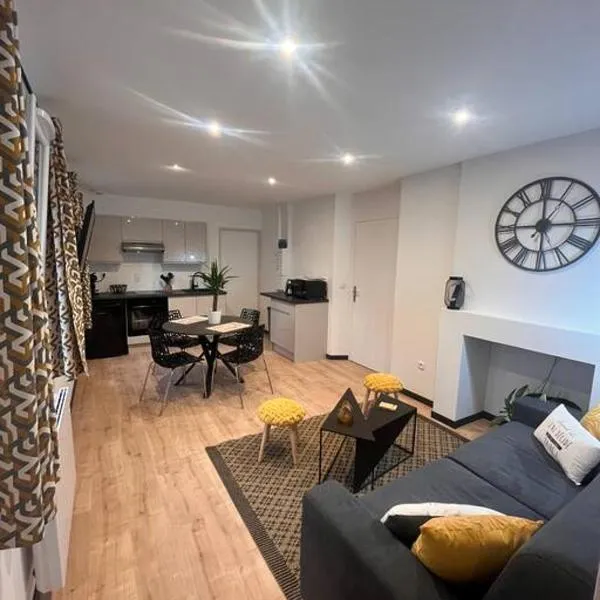 Coin de paradis avec spa illimité en plein centre Avranches, hotel in Avranches