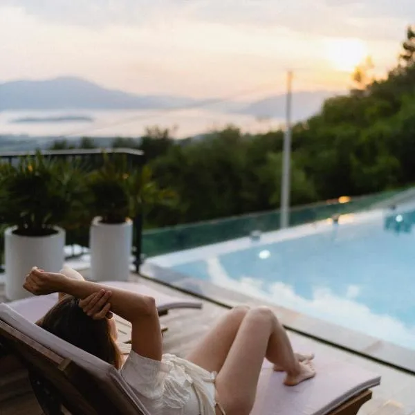 Bayview Hills Luxury Residences, hotel in Tivat