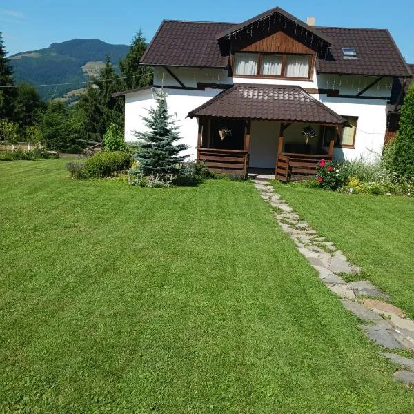 Cabana Trei Brazi Colibita, hotel in Colibiţa