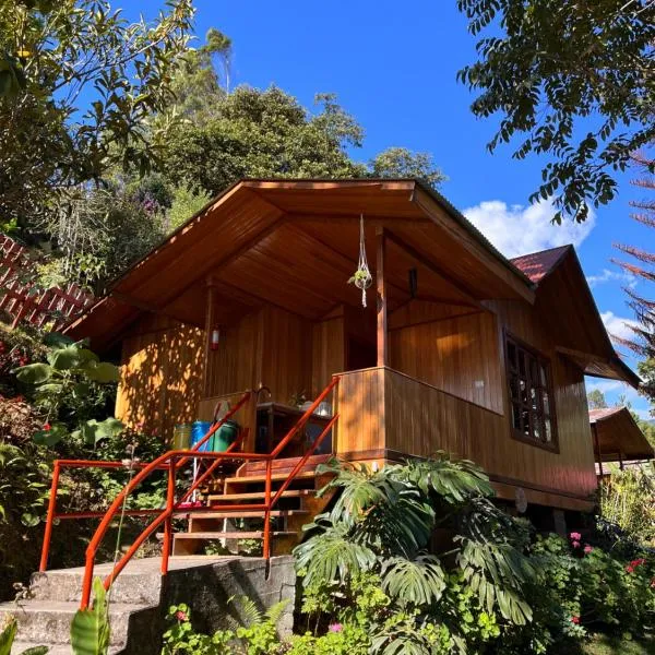 Carolina Egg Gasthaus, hotel v destinaci Oxapampa