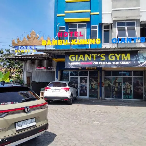 Hotel Bambu Kuning, hotel in Bandar Lampung