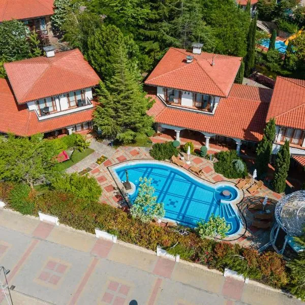 Helena VIP Villas and Suites - Half Board, hotel in Sunny Beach