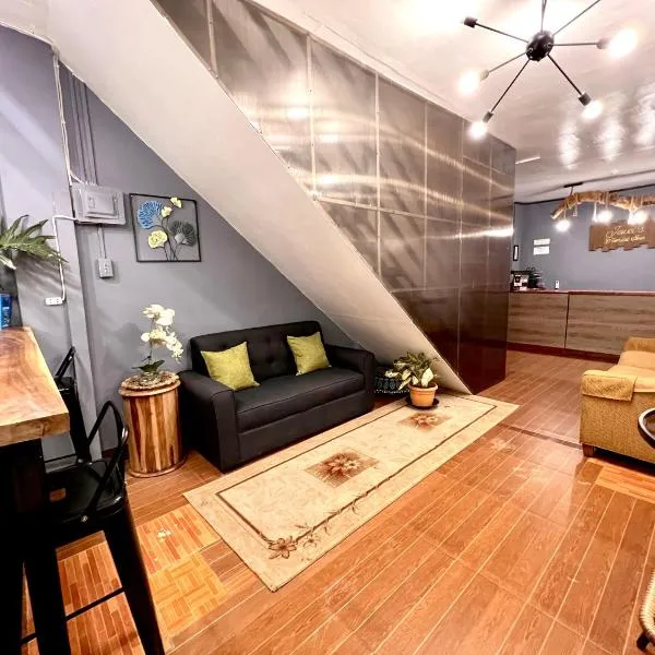 Jewel Tourist Inn, hotel v destinaci Coron