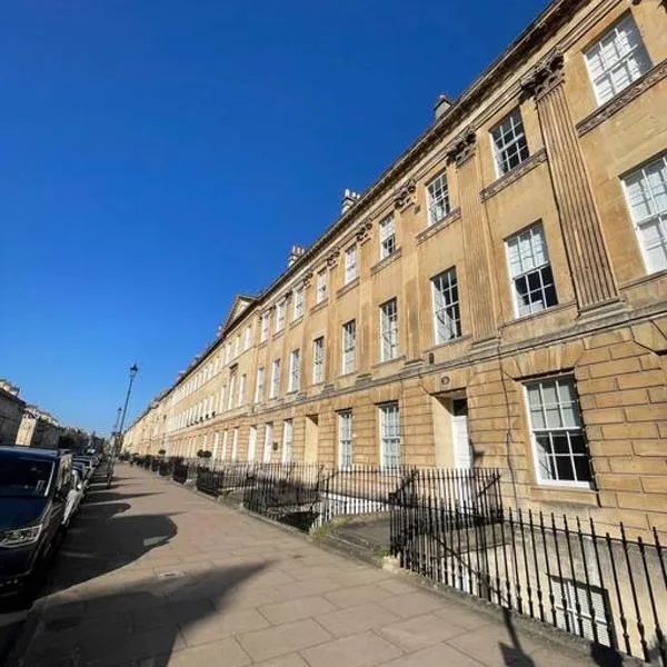 The Great Pulteney Penthouse, Bath City Centre, hotel in Bath