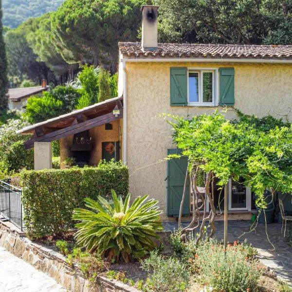 Villa Bergerie - Villa Provençale avec piscine privative, hotel a Cavalaire-sur-Mer