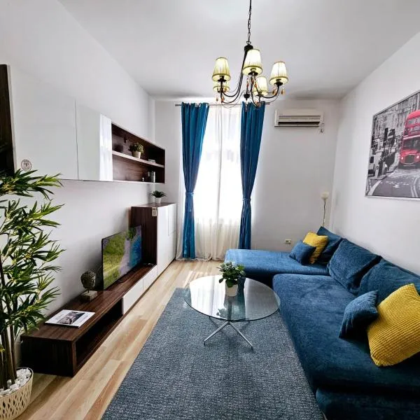 Downtown, close to Old Town, Family friendly - IVO10, hotel in Bucharest