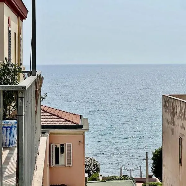Blue Terrace Guest House, hotel in Alghero