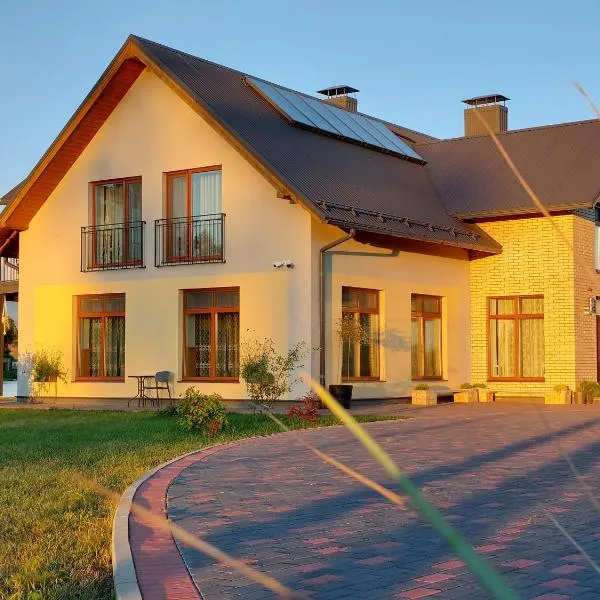 Viesu nams ADLERI, hotel in Saldus