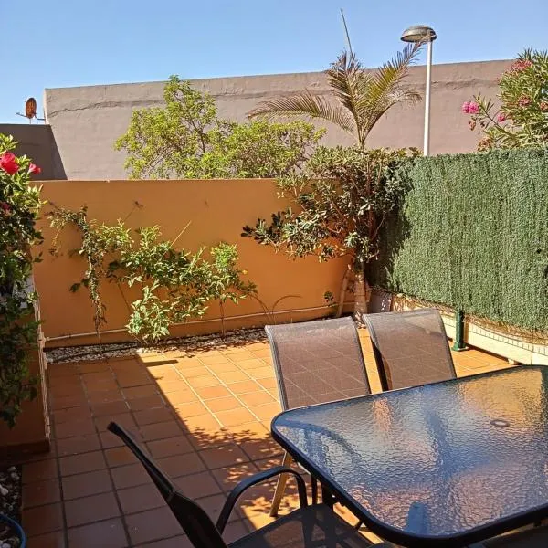 Apartamento 1 HOME SUITES ALMERÍA, hotel en Almería