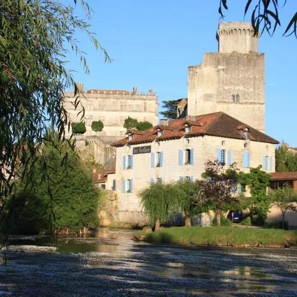 Hostellerie Les Griffons，位于Bourdeilles的酒店