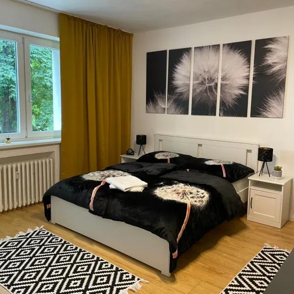 Studio Apartment Dandelion, hotel in Bratislava