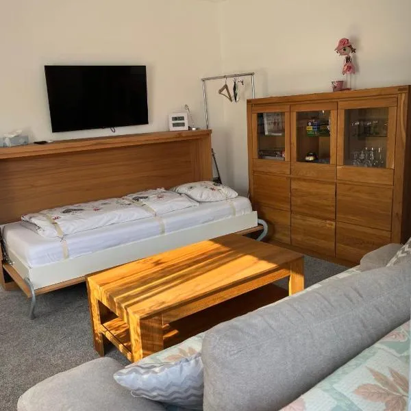 Holiday Home Bungalow Leopoldau by Interhome, hotel ve Vídni