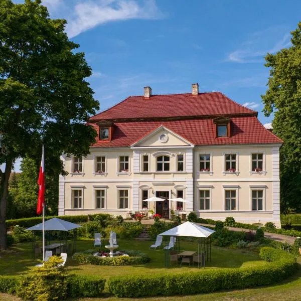 Pałac Chichy, Hotel in Małomice