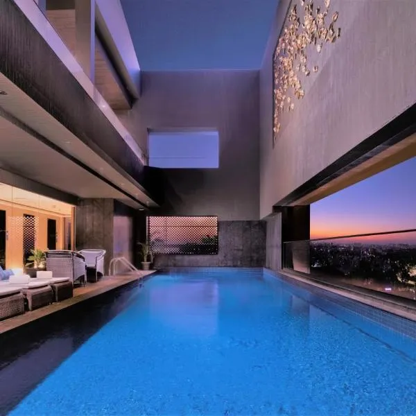 Courtyard by Marriott Vadodara, hôtel à Vadodara