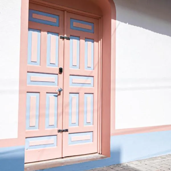 Amazing House, hotell sihtkohas Flores