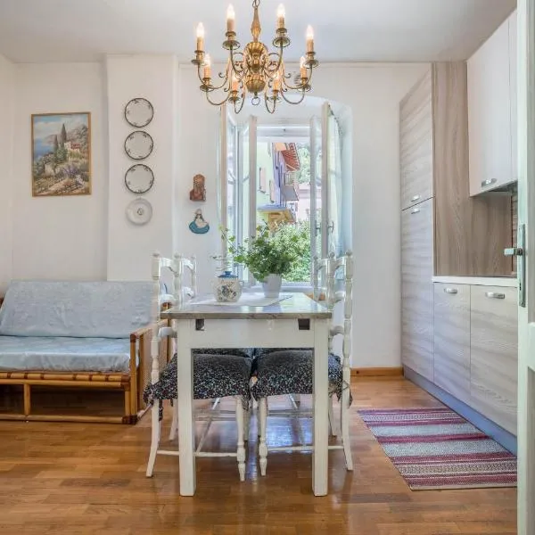 Casa nel Borgo Edera, hotel in Breguzzo