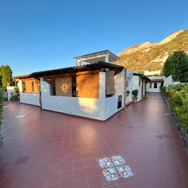 Casa Arcada – hotel w mieście Vulcano