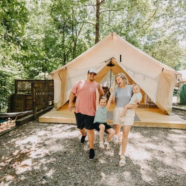 Timberline Glamping at Amicalola Falls、ドーソンヴィルのホテル