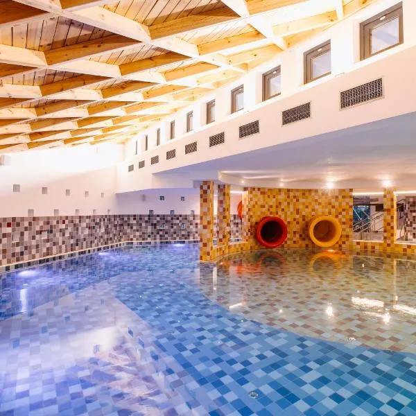 HOTEL CRYSTAL WELLNESS & SPA superior、ソバタのホテル