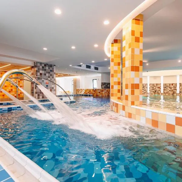 HOTEL CRYSTAL WELLNESS & SPA superior, hotel v destinaci Sovata