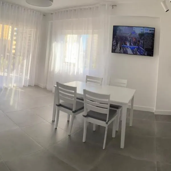 Apartamentos La Gaviota, hotel v destinaci Roquetas de Mar