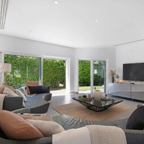 Pine Lodge, hotel in Vilamoura