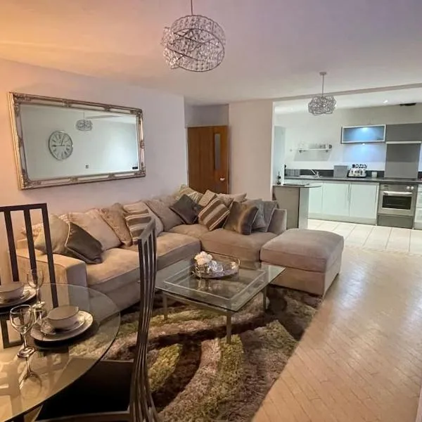 Stylish 2 Bed/Bath Apartment, hotel in Birmingham