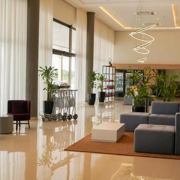 Trento Hotel Guaíra by Unna, hotel v destinaci Guaíra