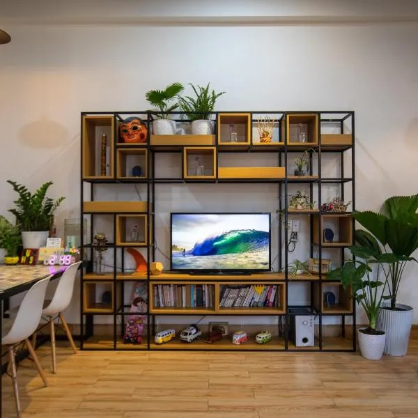 Vungtau Surf House - Hostel Surf Camp, hotel in Vung Tau